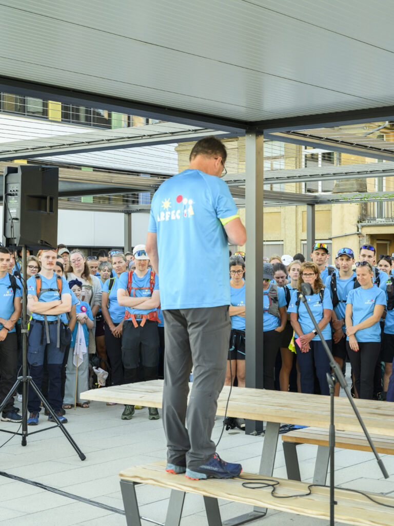 Départ de la marche CHUV-Moléson 2025