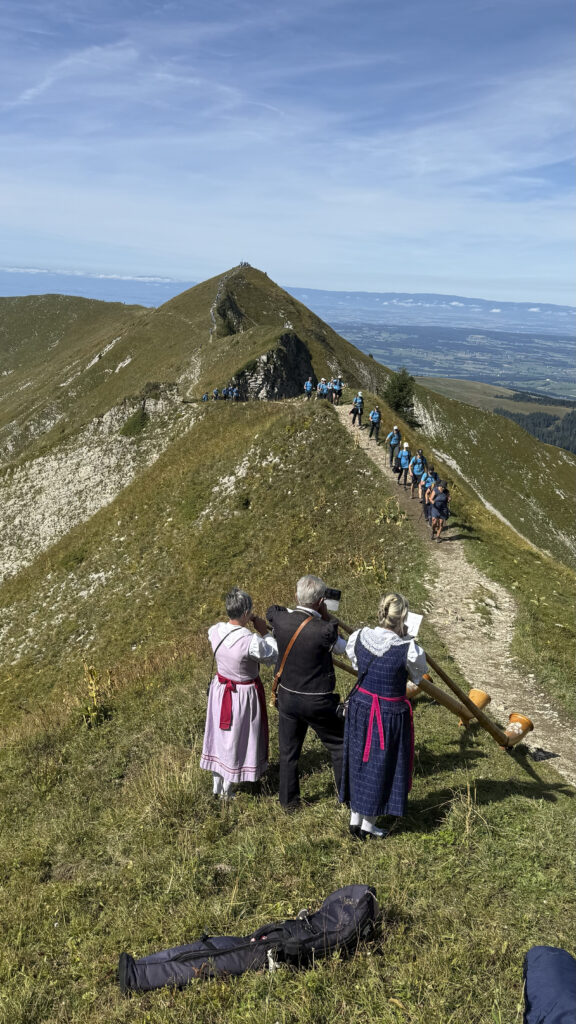 20250906_1006_LeMoleson