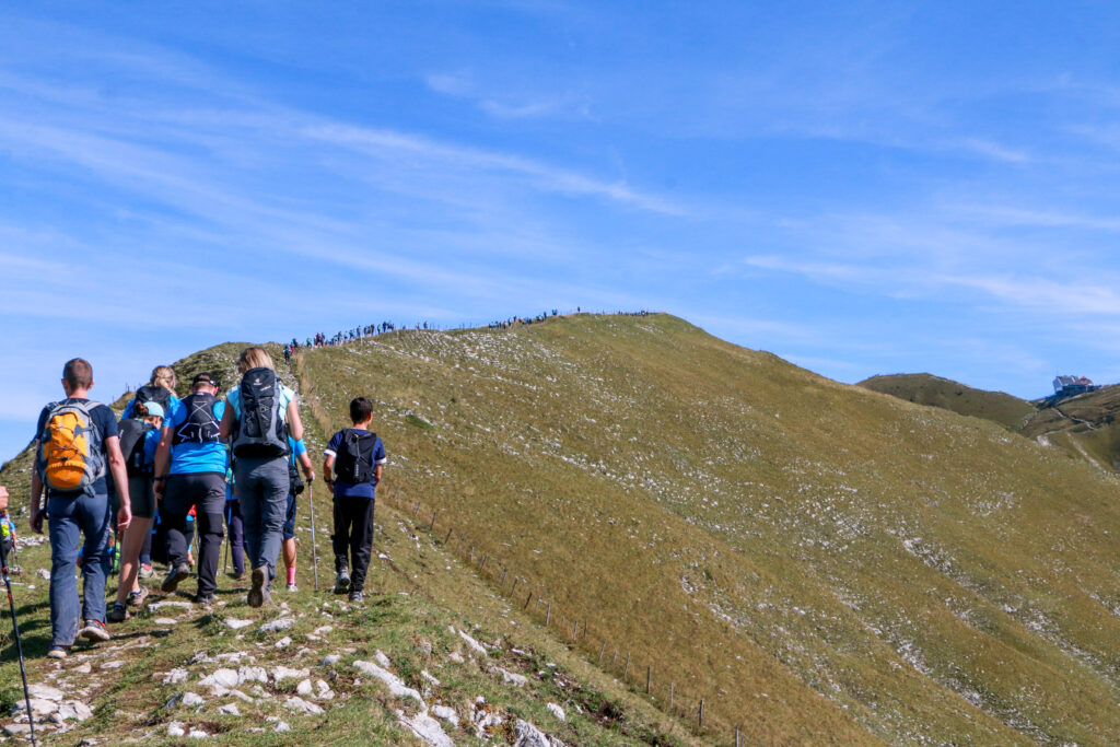 20250906_1011_LeMoleson