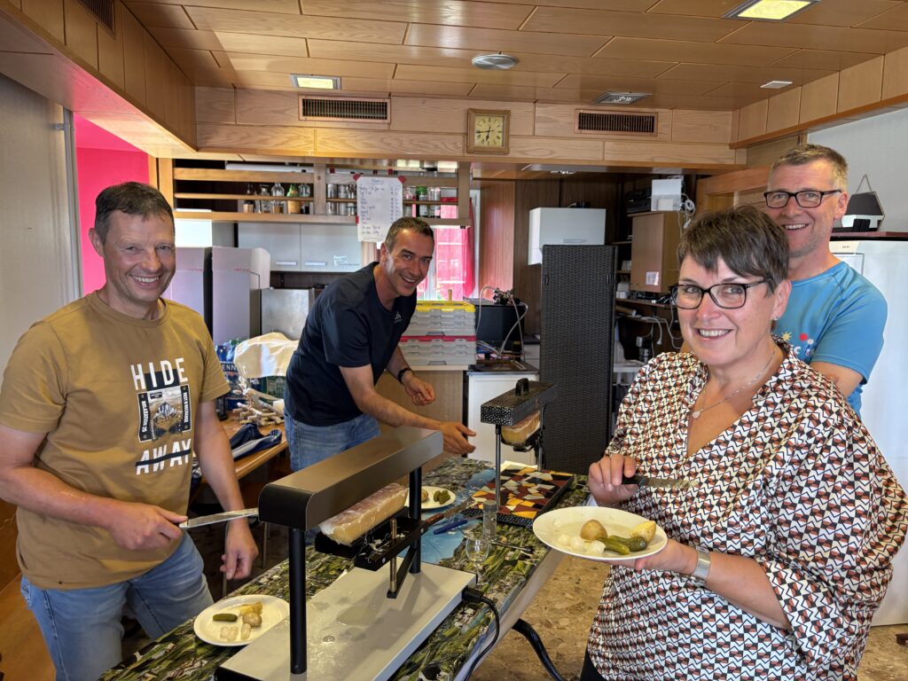 20250906_1144_Raclette_StMartin